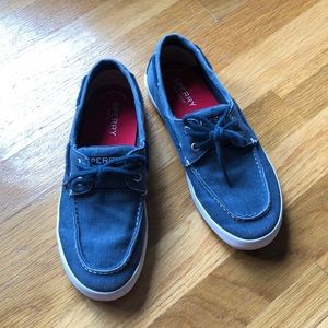 Boys size 3.5 Blue cotton Sperry topsiders
